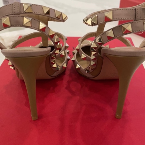 Valentino ROCKSTUD CAGED PUMP heels - Picture 8 of 8